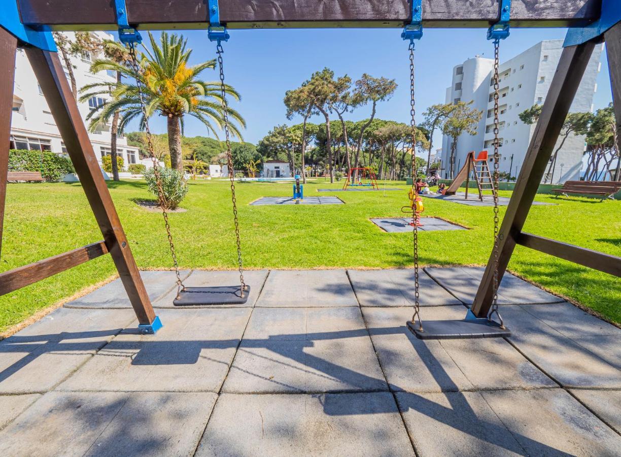 Apartment On Beach Mijas Sitio de Calahonda المظهر الخارجي الصورة